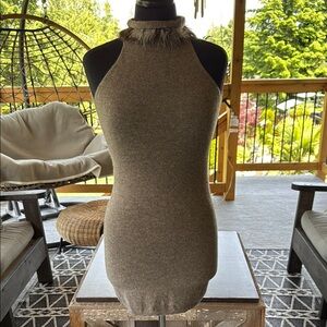 Allude | Sleeveless Cashmere Tunic/ Sweater